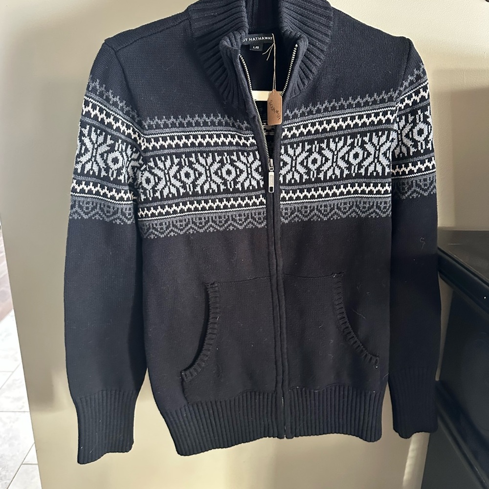 Men's Black and Gray Sweater by Lady Hathaway